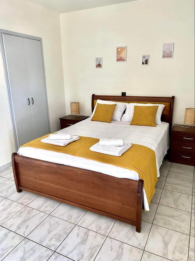 Kalamata Garden Suite Екстер'єр фото
