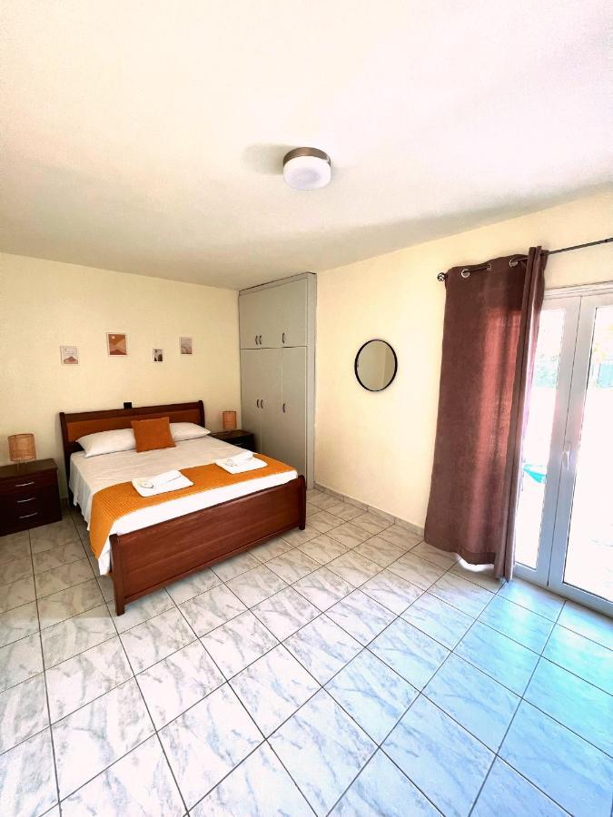 Kalamata Garden Suite Екстер'єр фото
