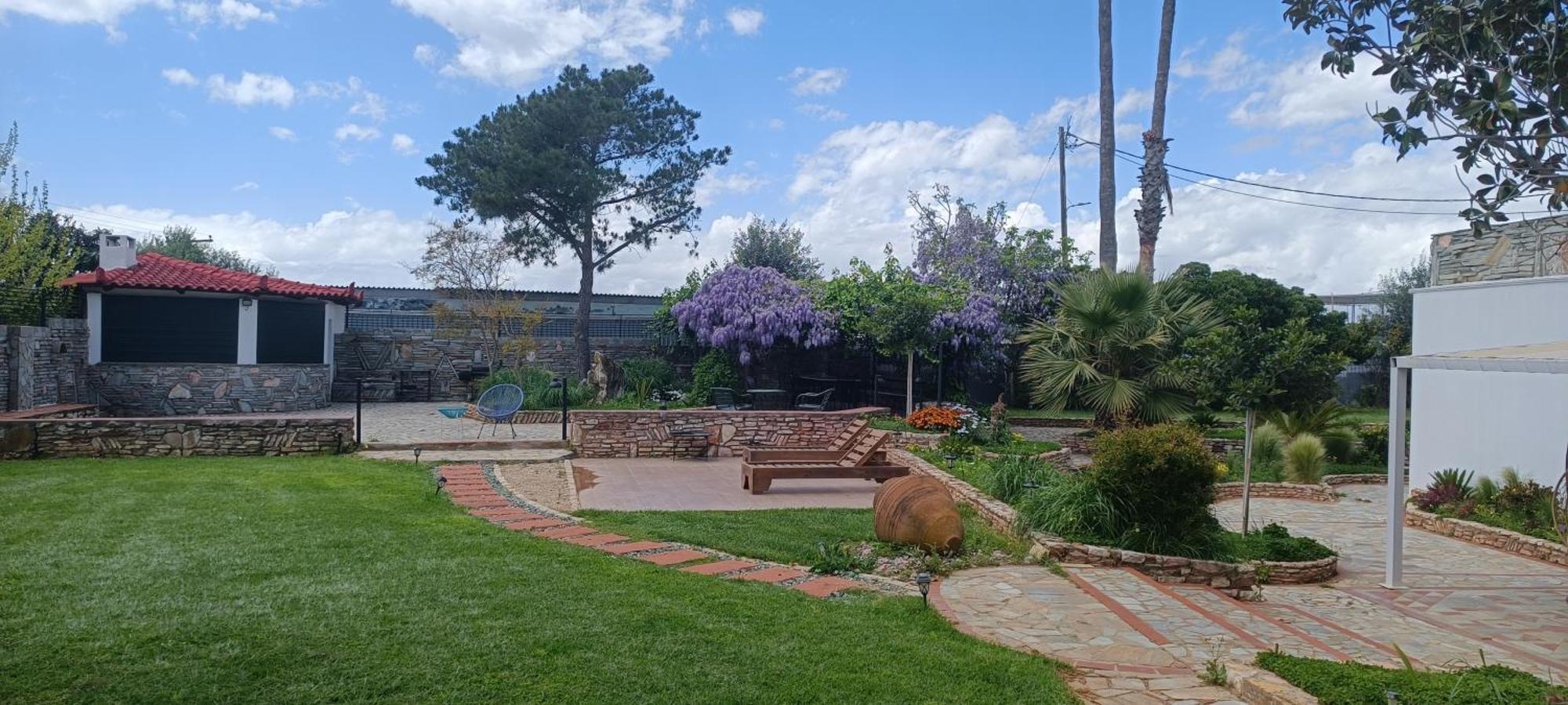Kalamata Garden Suite Екстер'єр фото